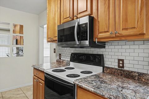 Tiny photo for 1100 Hawthorne Street, Tallahassee, FL 32308 (MLS # 398434)