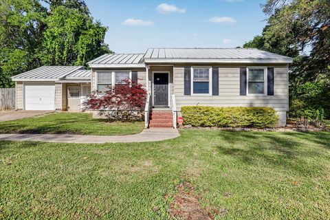 Tiny photo for 1100 Hawthorne Street, Tallahassee, FL 32308 (MLS # 398434)