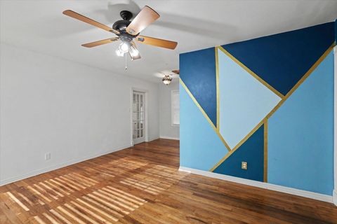 Tiny photo for 1100 Hawthorne Street, Tallahassee, FL 32308 (MLS # 398434)