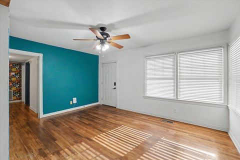 Tiny photo for 1100 Hawthorne Street, Tallahassee, FL 32308 (MLS # 398434)