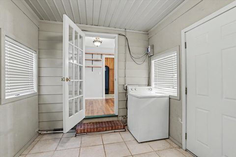 Tiny photo for 1100 Hawthorne Street, Tallahassee, FL 32308 (MLS # 398434)