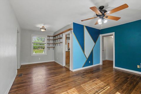 Tiny photo for 1100 Hawthorne Street, Tallahassee, FL 32308 (MLS # 398434)