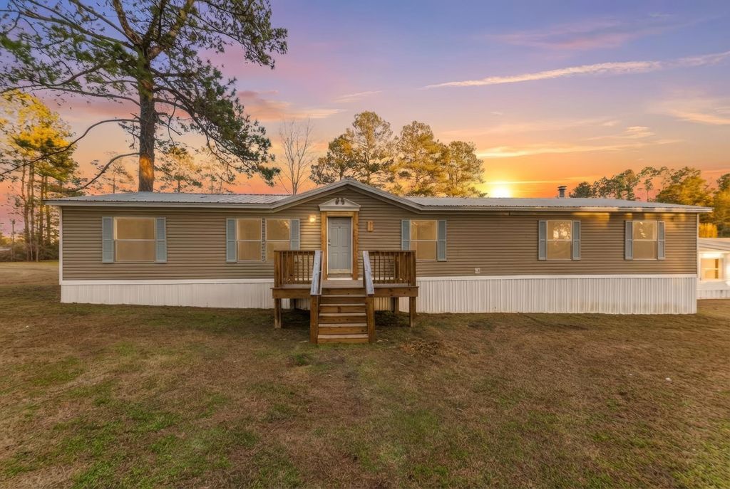 Photo of 71 BOB WHITE Trail, Havana, FL 32333 (MLS # 395839)