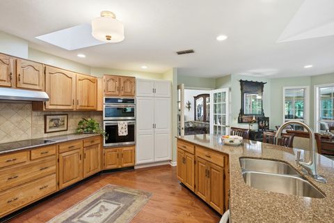 Tiny photo for 3549 LAKESHORE Drive, Tallahassee, FL 32312 (MLS # 399012)