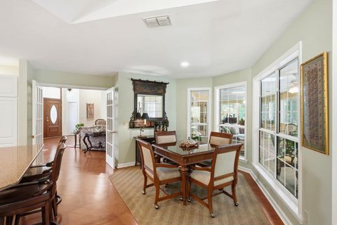 Tiny photo for 3549 LAKESHORE Drive, Tallahassee, FL 32312 (MLS # 399012)