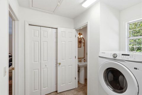 Tiny photo for 3549 LAKESHORE Drive, Tallahassee, FL 32312 (MLS # 399012)