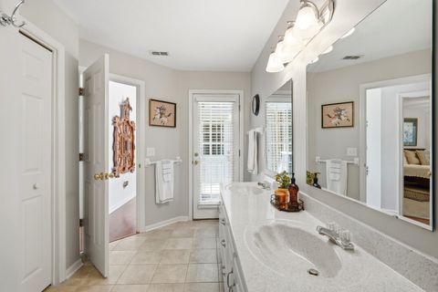 Tiny photo for 3549 LAKESHORE Drive, Tallahassee, FL 32312 (MLS # 399012)