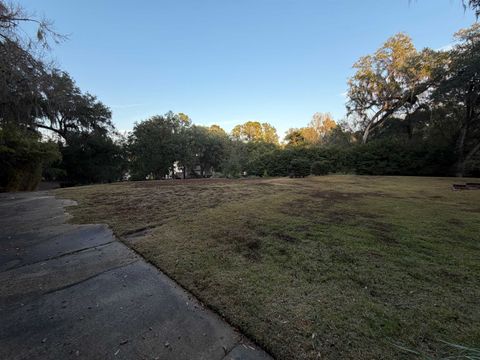 Tiny photo for 10678 Lake Iamonia Dr Dr, Tallahassee, FL 32312 (MLS # 393534)