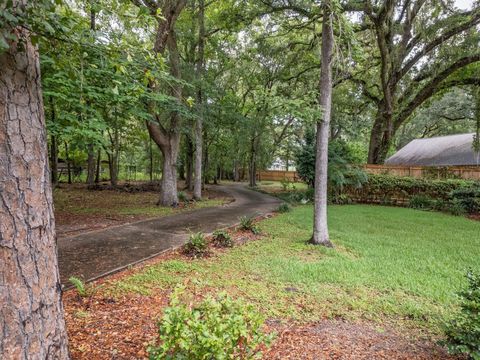 Tiny photo for 2890 Green Forest Lane, Tallahassee, FL 32312 (MLS # 389500)