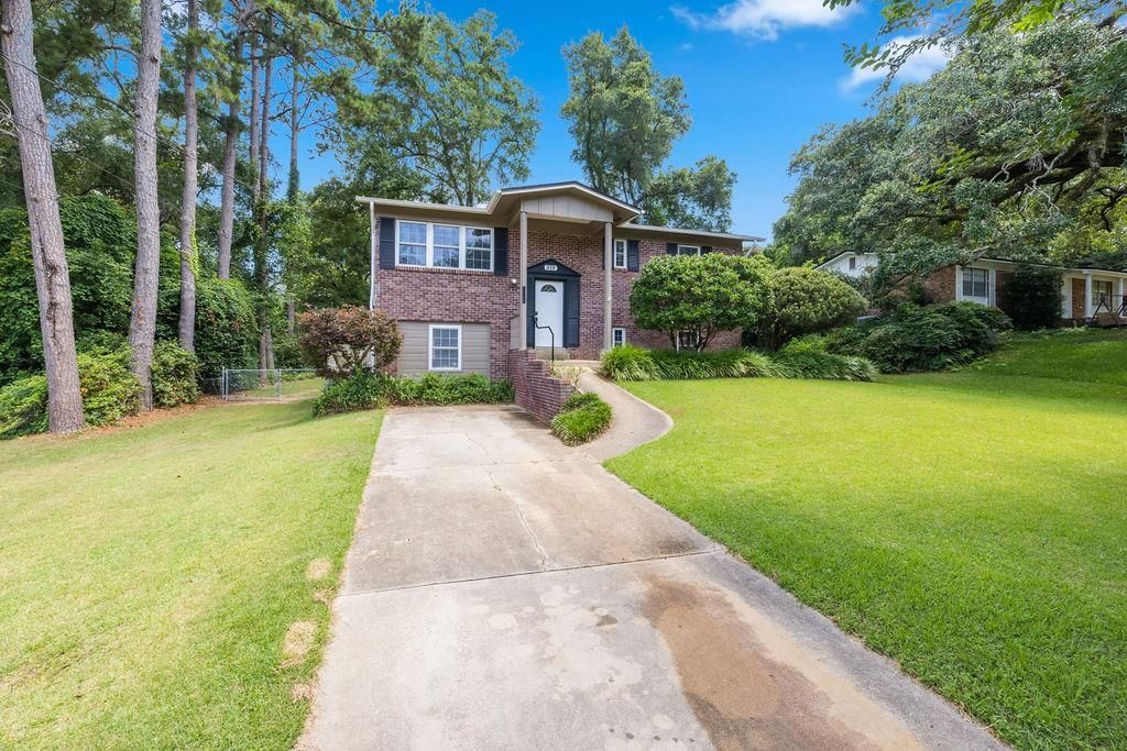 Photo of 818 Abbiegail Drive, Tallahassee, FL 32303 (MLS # 400821)