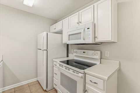 Tiny photo for 2738 W THARPE Street #405, Tallahassee, FL 32303 (MLS # 398670)