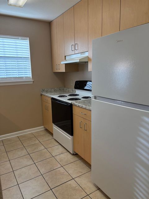 Tiny photo for 2719 W THARPE Street #31, Tallahassee, FL 32303 (MLS # 397438)