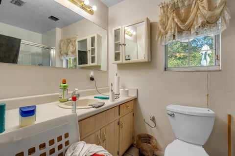 Tiny photo for 107 Ponce De Leon, Tallahassee, FL 32305 (MLS # 402050)