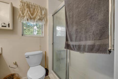 Tiny photo for 107 Ponce De Leon, Tallahassee, FL 32305 (MLS # 402050)