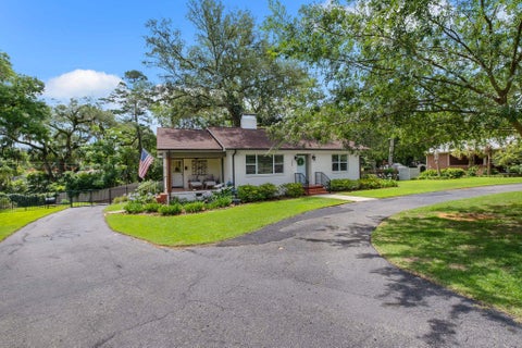 Tiny photo for 1481 SPRUCE Avenue, Tallahassee, FL 32303 (MLS # 401087)