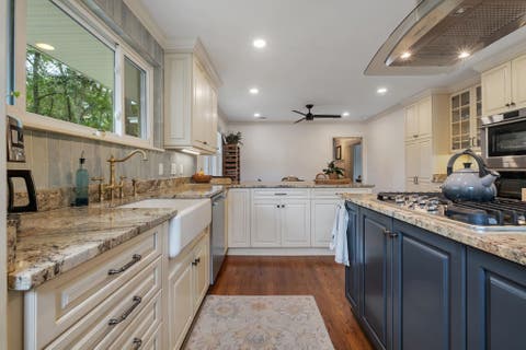 Tiny photo for 1481 SPRUCE Avenue, Tallahassee, FL 32303 (MLS # 401087)