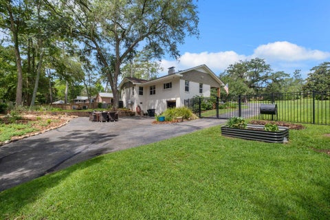 Tiny photo for 1481 SPRUCE Avenue, Tallahassee, FL 32303 (MLS # 401087)