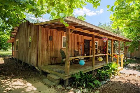 438 NE English Ivy Trail Pinetta FL 32350