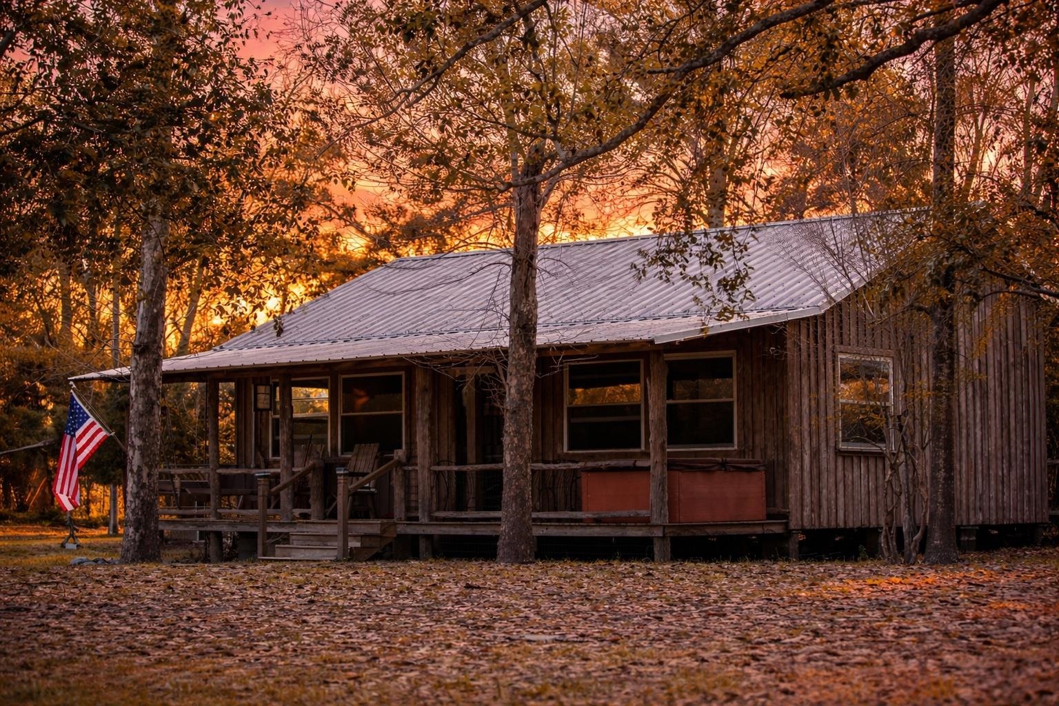 438 NE English Ivy Trail