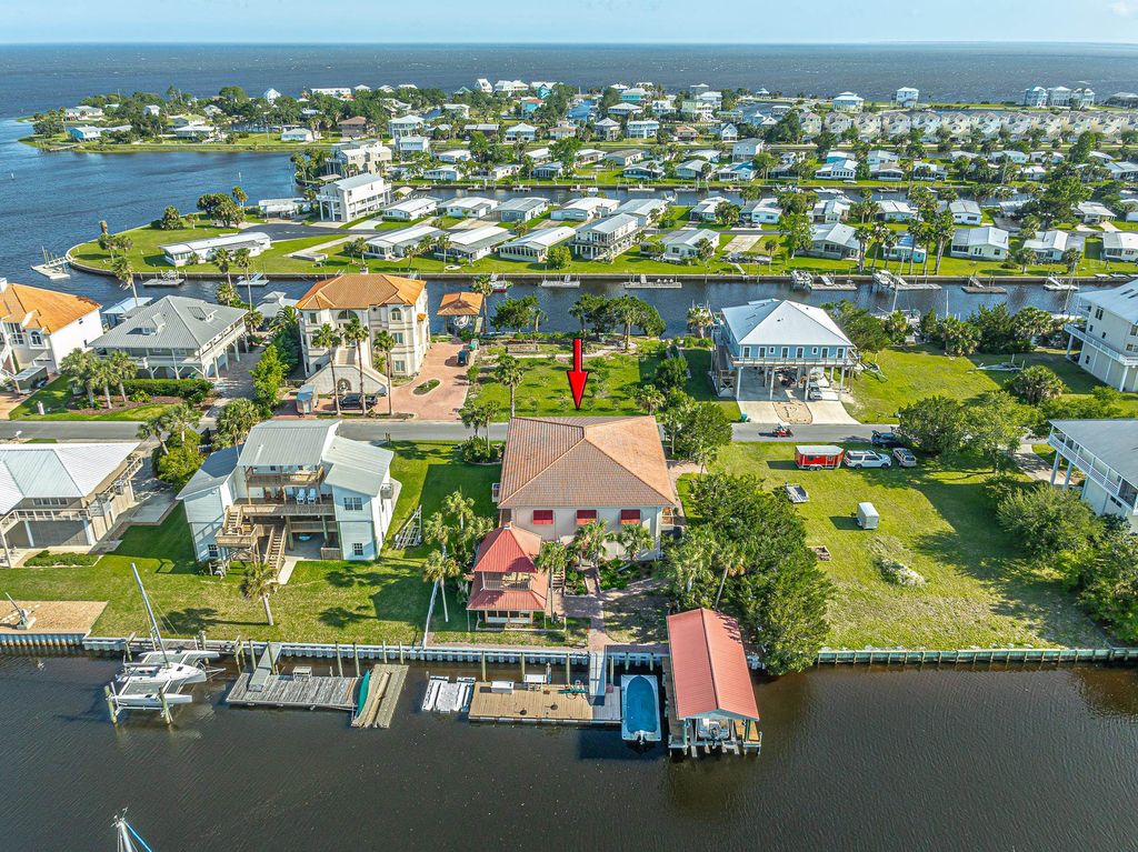 Photo of 92 Royster Drive, Crawfordville, FL 32327 (MLS # 393714)