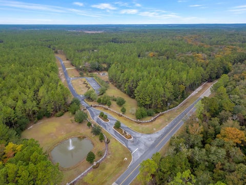 Tiny photo for 5C Bridle Horse Circle, Tallahassee, FL 32305 (MLS # 402932)