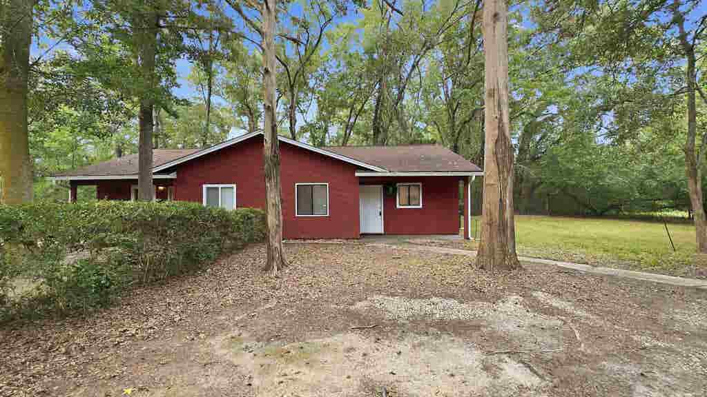 Photo of 2741 W Tharpe Street, Tallahassee, FL 32303 (MLS # 403117)