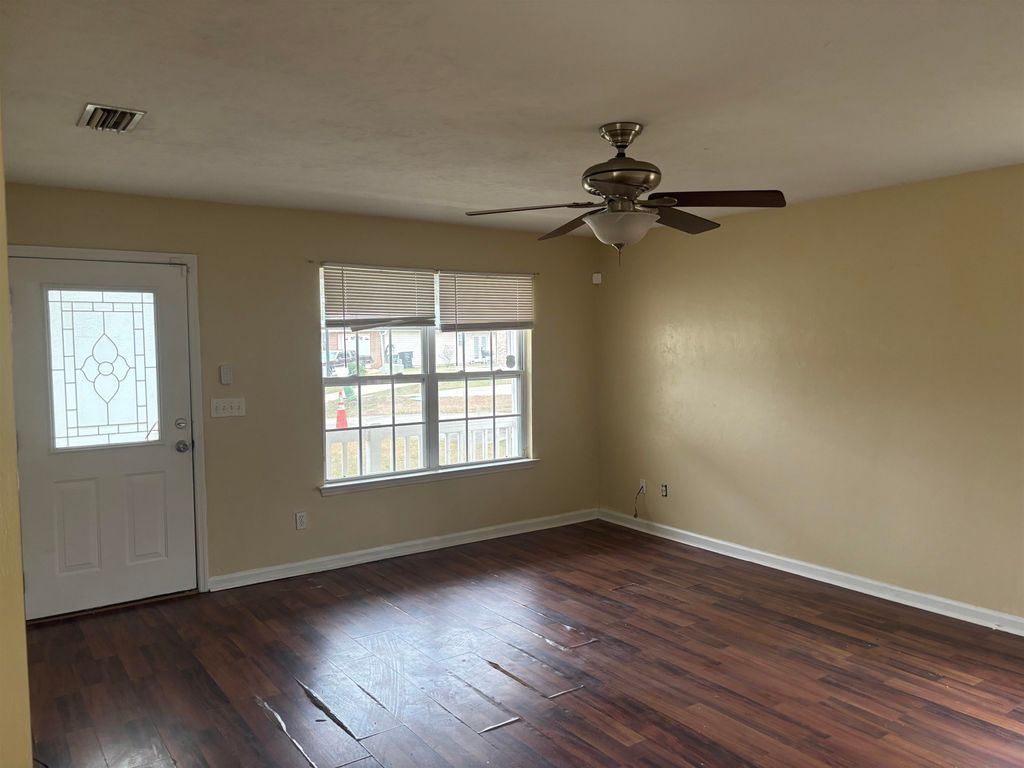 Photo of 877 Medical Commons Court, Tallahassee, FL 32310 (MLS # 394596)