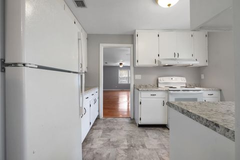 Tiny photo for 3015 Lang Drive, Tallahassee, FL 32303 (MLS # 396962)