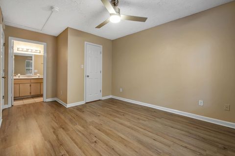 Tiny photo for 1100 Greentree Court #C, Tallahassee, FL 32303 (MLS # 395040)