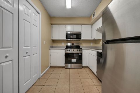 Tiny photo for 1100 Greentree Court #C, Tallahassee, FL 32303 (MLS # 395040)