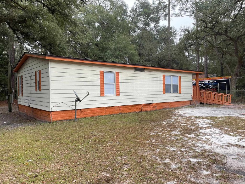 Photo of 4617 W Bellarose Road, Tallahassee, FL 32305 (MLS # 394539)