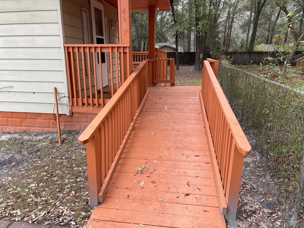 Photo of 4617 W Bellarose Road, Tallahassee, FL 32305 (MLS # 394539)