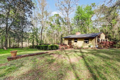 Tiny photo for 439 BEAVER LAKE Road, Tallahassee, FL 32312 (MLS # 397530)
