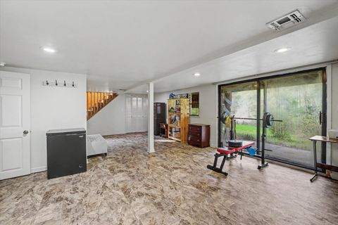 Tiny photo for 439 BEAVER LAKE Road, Tallahassee, FL 32312 (MLS # 397530)