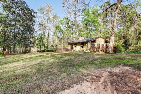 Tiny photo for 439 BEAVER LAKE Road, Tallahassee, FL 32312 (MLS # 397530)