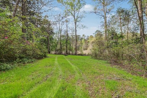 Tiny photo for 439 BEAVER LAKE Road, Tallahassee, FL 32312 (MLS # 397530)