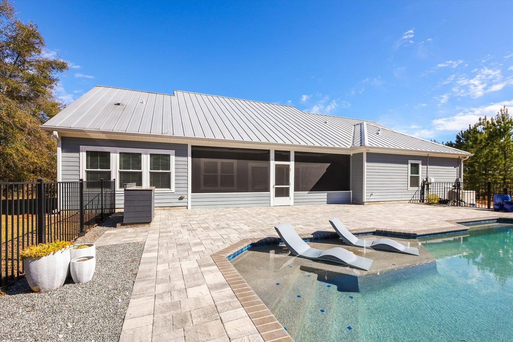 Photo of 28 Lumberjack Trail, Crawfordville, FL 32327 (MLS # 395530)