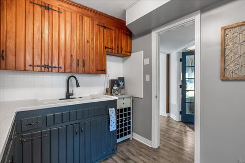 Tiny photo for 104 W 4Th Avenue, Tallahassee, FL 32303 (MLS # 391566)