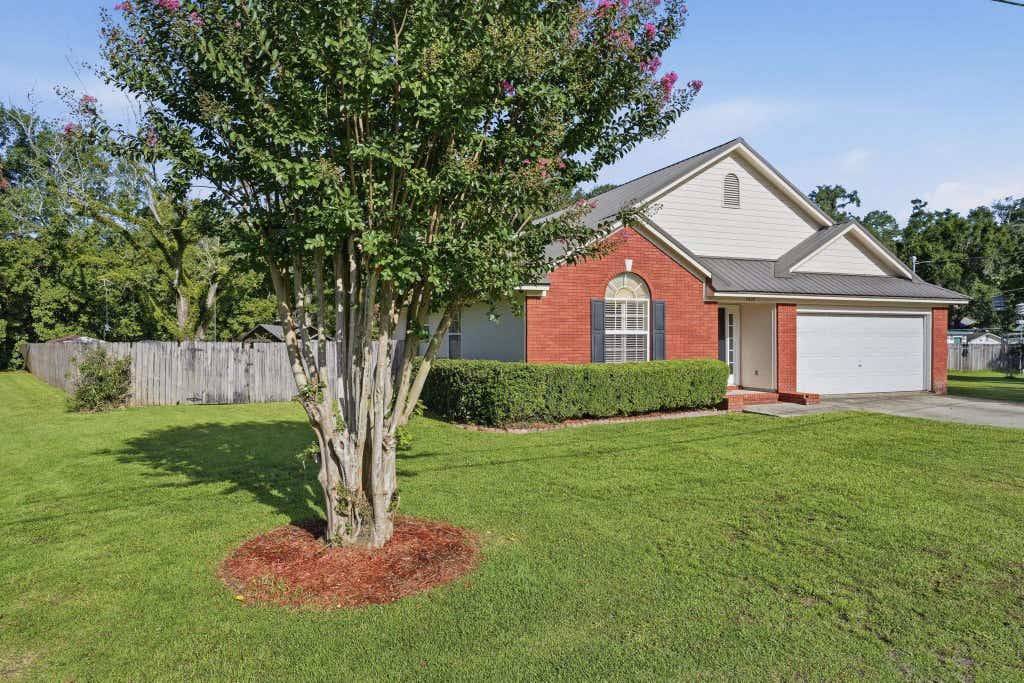 Photo of 1838 Mary Ellen Drive, Tallahassee, FL 32303 (MLS # 402570)
