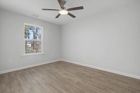 Tiny photo for 2002 Pasco Street, Tallahassee, FL 32310 (MLS # 400861)