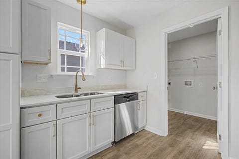 Tiny photo for 2002 Pasco Street, Tallahassee, FL 32310 (MLS # 400861)