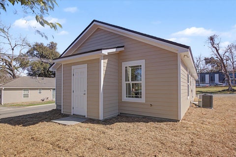 Tiny photo for 2002 Pasco Street, Tallahassee, FL 32310 (MLS # 400861)