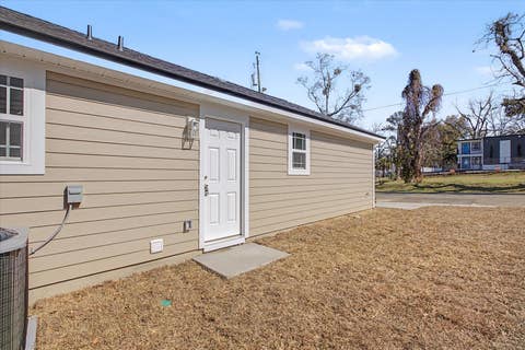 Tiny photo for 2002 Pasco Street, Tallahassee, FL 32310 (MLS # 400861)