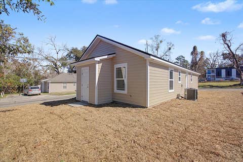Tiny photo for 2002 Pasco Street, Tallahassee, FL 32310 (MLS # 400861)