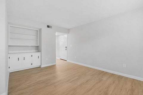 Tiny photo for 611 N Copeland Street #D, Tallahassee, FL 32304 (MLS # 401958)