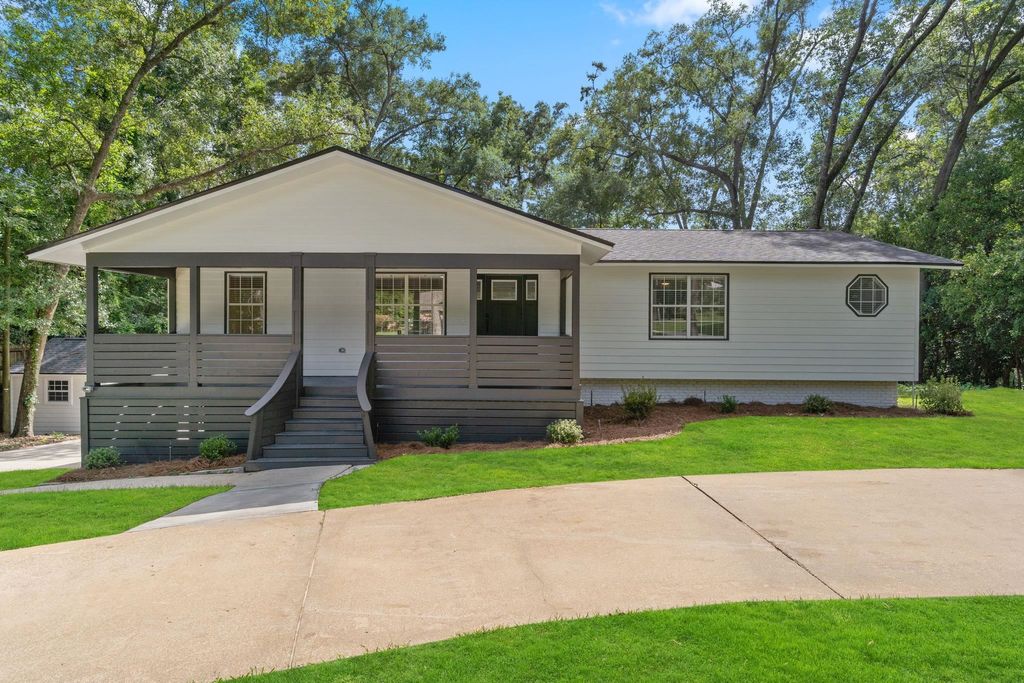 Photo of 3106 Ortega Drive, Tallahassee, FL 32312 (MLS # 390117)