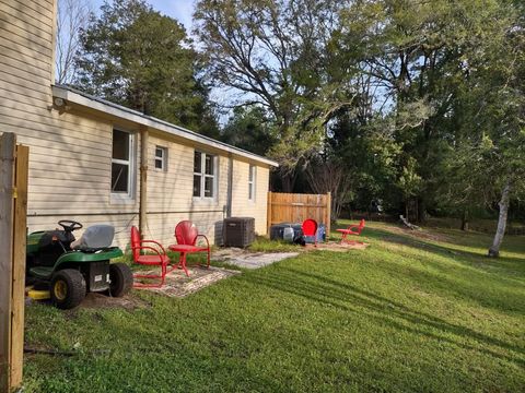 Tiny photo for 97 Neals Temple Road, Havana, FL 32333 (MLS # 394515)