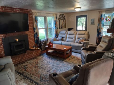 Tiny photo for 97 Neals Temple Road, Havana, FL 32333 (MLS # 394515)