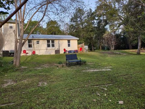 Tiny photo for 97 Neals Temple Road, Havana, FL 32333 (MLS # 394515)