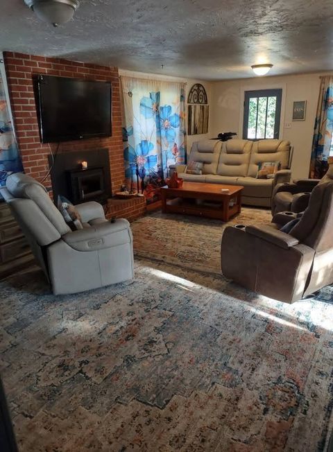 Tiny photo for 97 Neals Temple Road, Havana, FL 32333 (MLS # 394515)